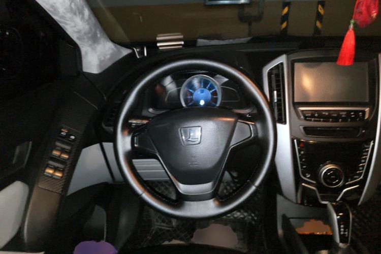Used Luxgen U6 SUV 2014 1.8T Fashion Edition Steering Wheel