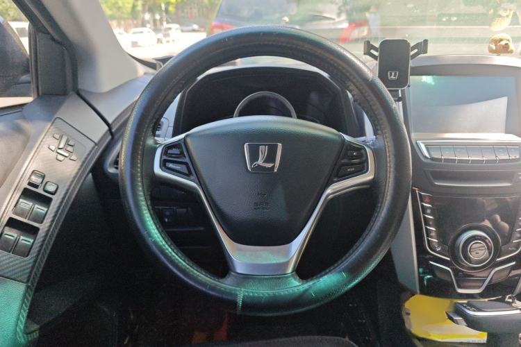 Used Luxgen U6 SUV 2014 1.8T ZhiZun Model Steering Wheel