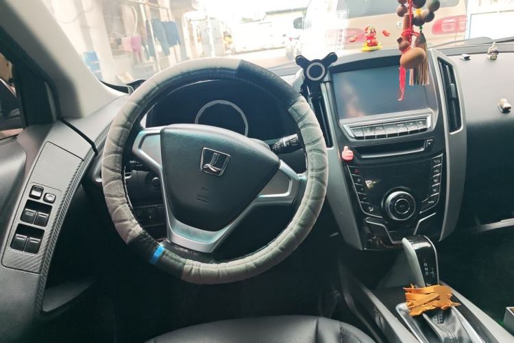Used Luxgen U6 SUV 2014 1.8T Fashion Edition Steering Wheel