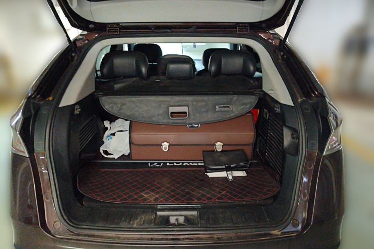 Used Luxgen U6 SUV 2014 1.8T Fashion Edition Trunk