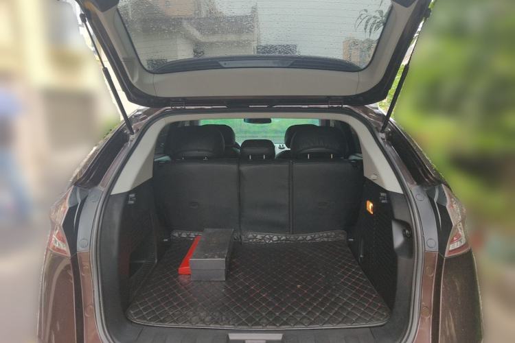 Used Luxgen U6 SUV 2014 1.8T Fashion Edition Trunk