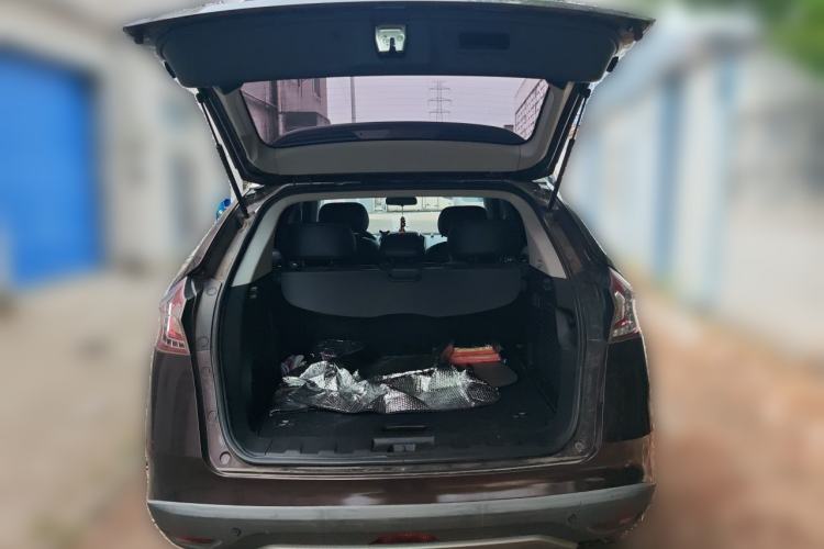 Used Luxgen U6 SUV 2014 1.8T Fashion Edition Trunk