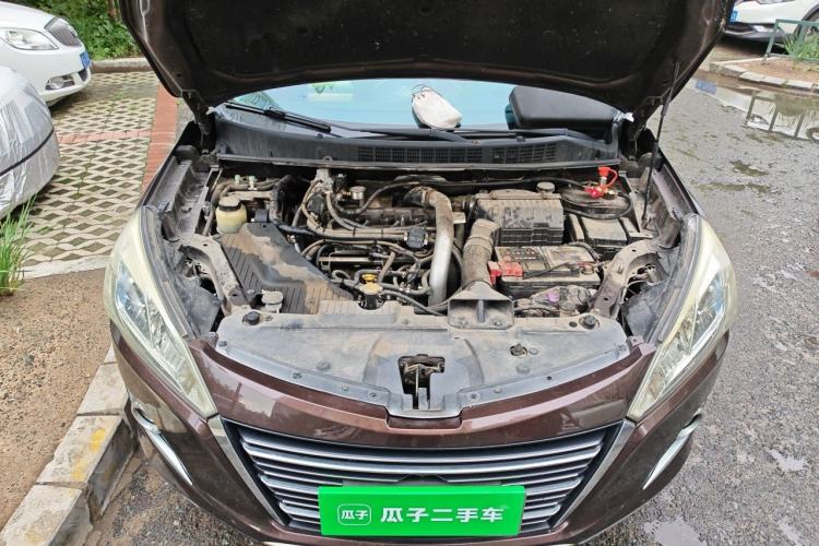 Used Luxgen U6 SUV 2014 1.8T ZhiZun Model Engine Bay