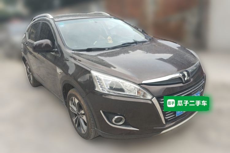 Used Luxgen U6 SUV 2014 1.8T Fashion Edition Front Right 45 Deg