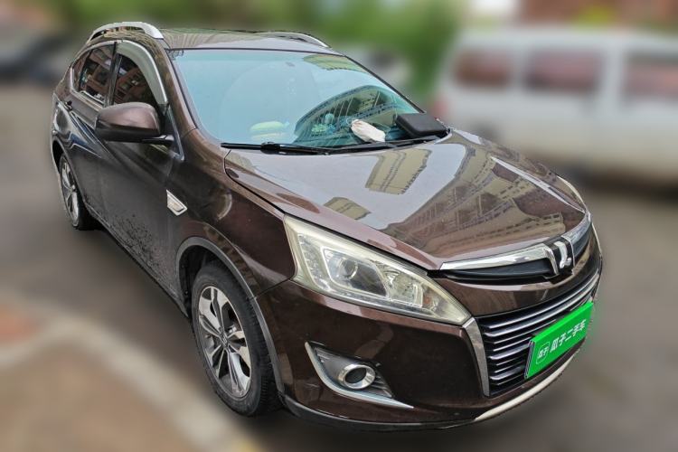 Used Luxgen U6 SUV 2014 1.8T ZhiZun Model Front Right 45 Deg