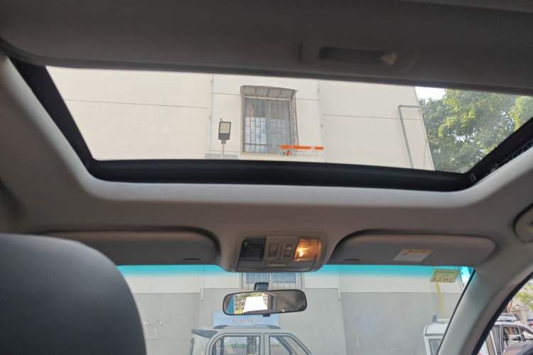 Used Luxgen U6 SUV 2014 1.8T Fashion Edition Headliner