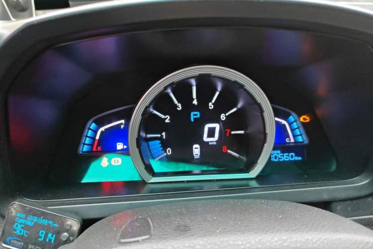 Used Luxgen U6 SUV 2014 1.8T ZhiZun Model Instrument Cluster
