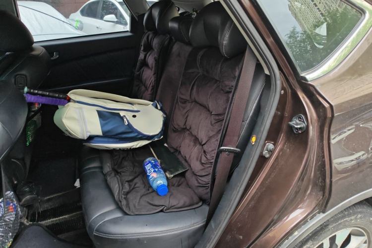 Used Luxgen U6 SUV 2014 1.8T ZhiZun Model Left Rear Seat
