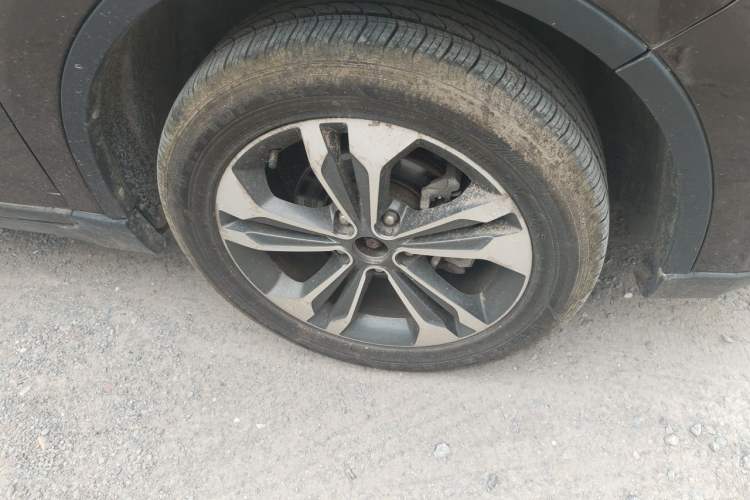 Used Luxgen U6 SUV 2014 1.8T Fashion Edition Right Front Wheel Hub