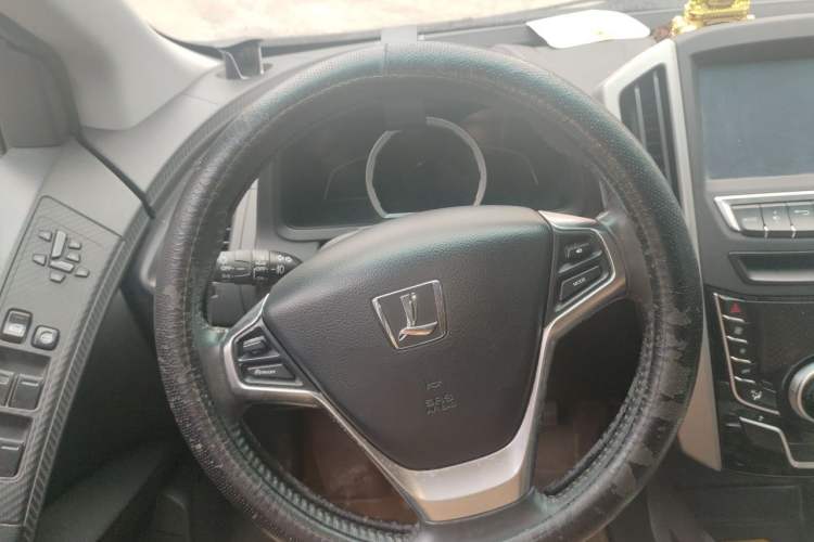 Used Luxgen U6 SUV 2014 1.8T Fashion Edition Steering Wheel