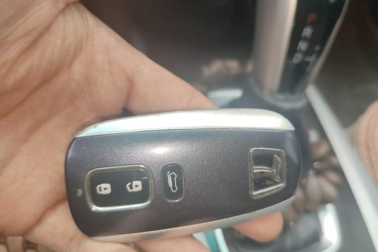 Used Luxgen U6 SUV 2014 1.8T Fashion Edition Vehicle Key