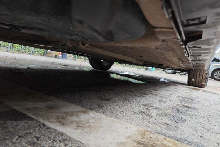 Used Luxgen U6 SUV 2014 1.8T ZhiZun Model Chassis Rear Right