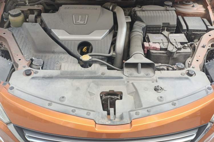 Used Luxgen U6 SUV 2014 1.8T Fashion Edition Engine Bay