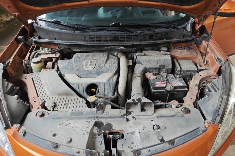 Used Luxgen U6 SUV 2014 1.8T ZhiZun Model Engine Bay