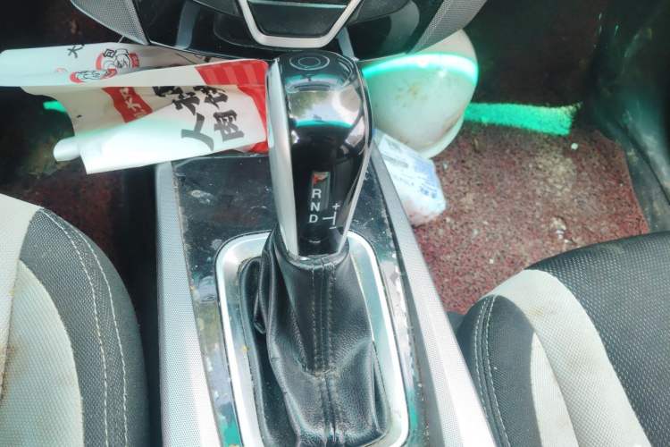 Used Luxgen U6 SUV 2014 1.8T Charm Version Gear Lever