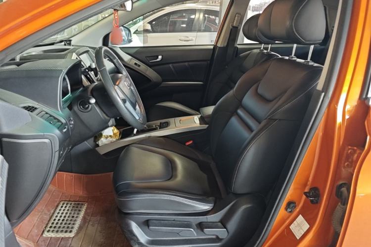 Used Luxgen U6 SUV 2014 1.8T Fashion Edition Left Front Seat