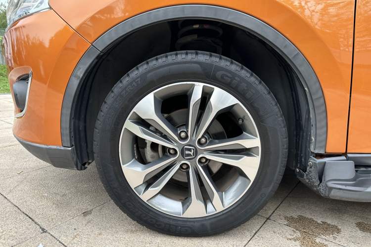 Used Luxgen U6 SUV 2014 1.8T Charm Version Left Front Wheel Hub