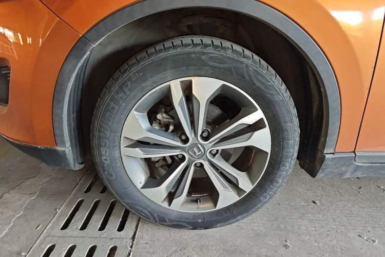 Used Luxgen U6 SUV 2014 1.8T Fashion Edition Left Front Wheel Hub
