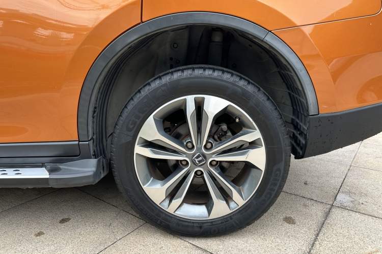 Used Luxgen U6 SUV 2014 1.8T Charm Version Left Rear Wheel Hub