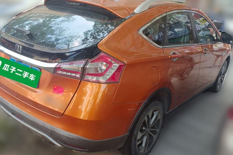 Used Luxgen U6 SUV 2014 1.8T Fashion Edition Rear Right 45 Deg