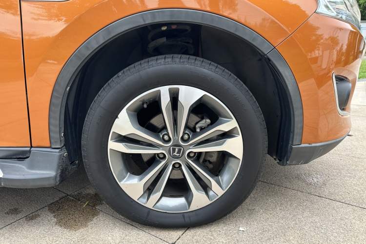 Used Luxgen U6 SUV 2014 1.8T Charm Version Right Front Wheel Hub