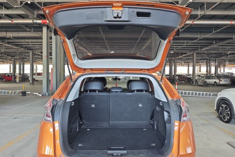Used Luxgen U6 SUV 2014 1.8T Fashion Edition Trunk