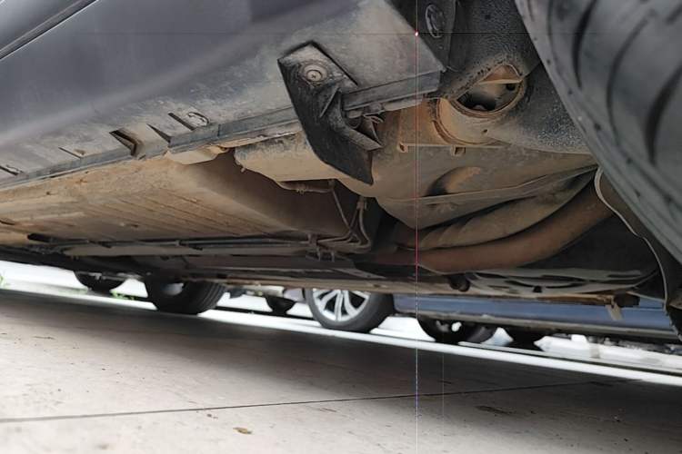 Used Luxgen U6 SUV 2014 1.8T Fashion Edition Chassis Rear Left