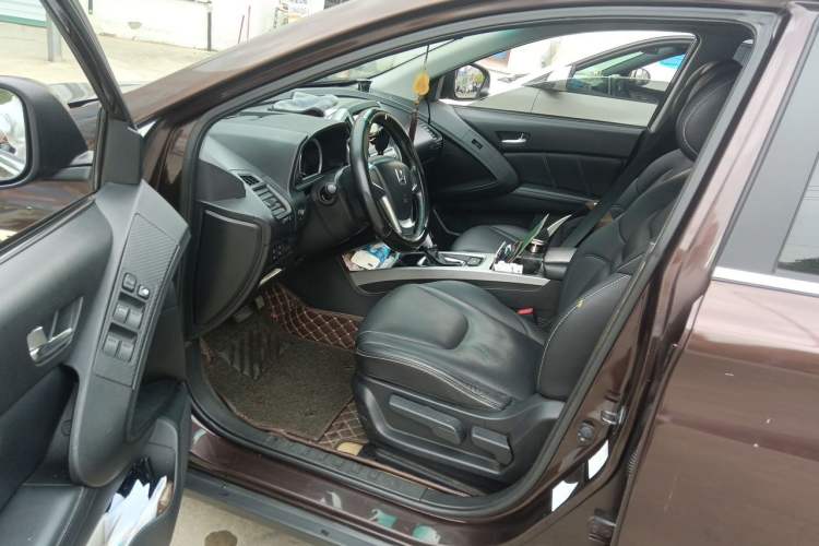Used Luxgen U6 SUV 2014 1.8T Fashion Edition Driver Seat