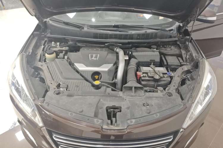 Used Luxgen U6 SUV 2014 1.8T Fashion Edition Engine Bay