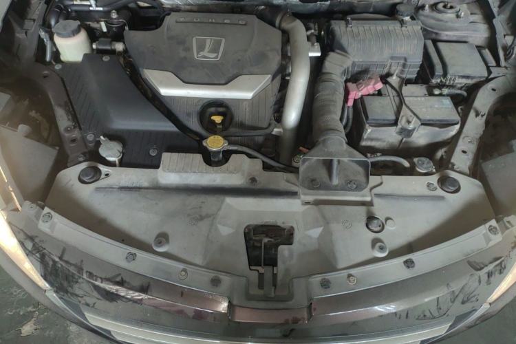 Used Luxgen U6 SUV 2014 1.8T Fashion Edition Engine Bay