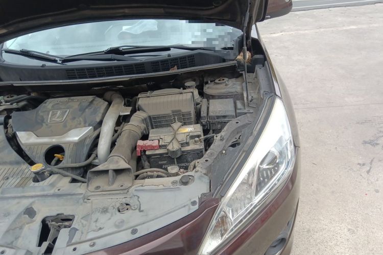 Used Luxgen U6 SUV 2014 1.8T Fashion Edition Engine Bay Left