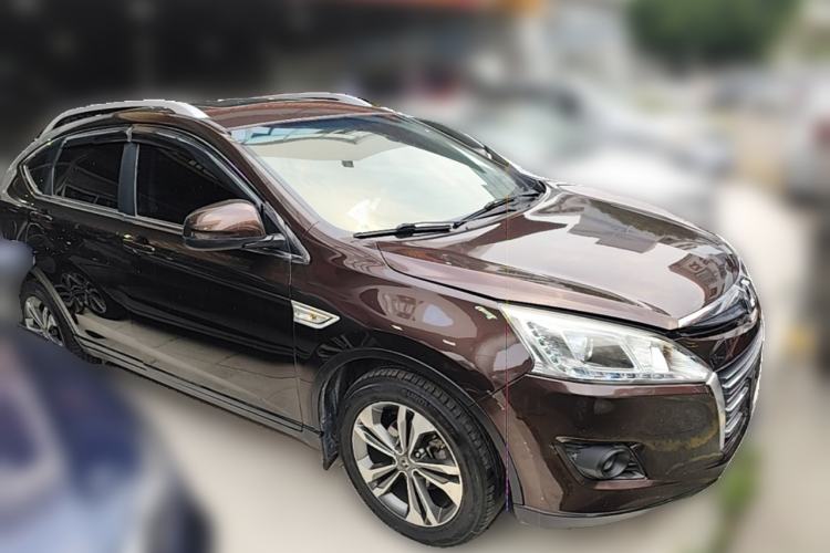 Used Luxgen U6 SUV 2014 1.8T Fashion Edition Front Right 45 Deg