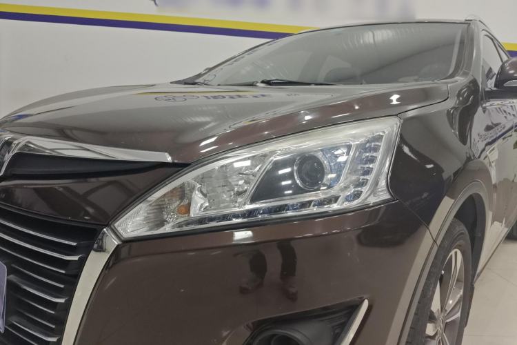Used Luxgen U6 SUV 2014 1.8T Fashion Edition Left Front Headlight