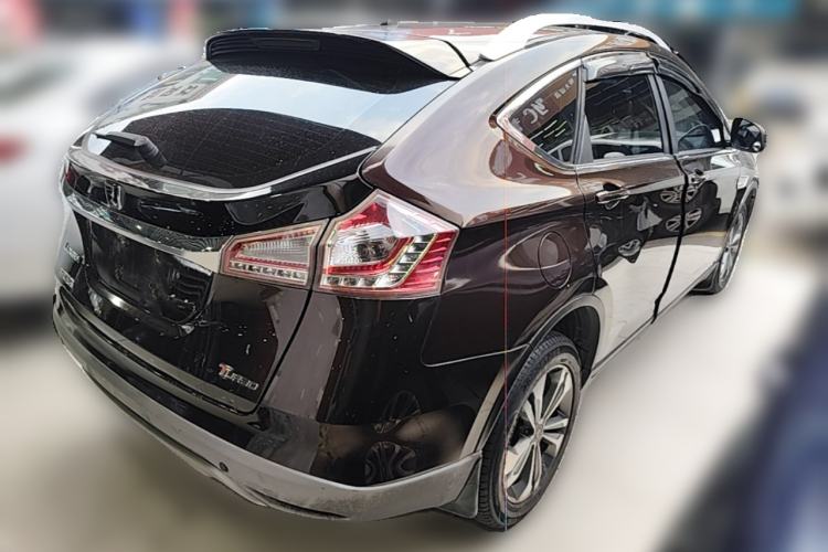 Used Luxgen U6 SUV 2014 1.8T Fashion Edition Rear Right 45 Deg