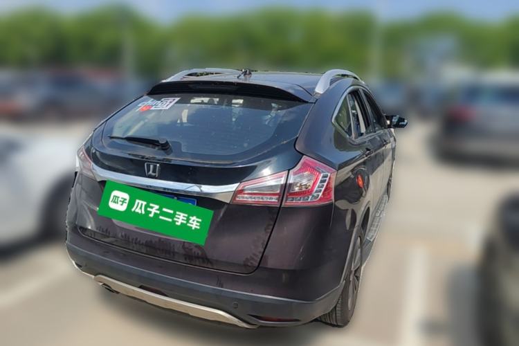 Used Luxgen U6 SUV 2014 1.8T Fashion Edition Rear Right 45 Deg