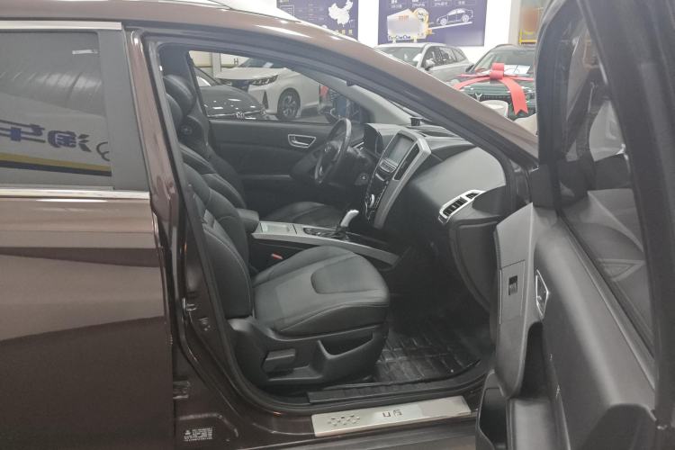 Used Luxgen U6 SUV 2014 1.8T Fashion Edition Right Front Seat