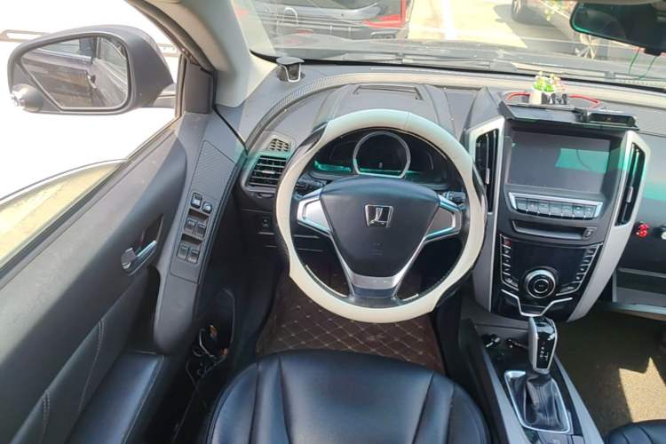 Used Luxgen U6 SUV 2014 1.8T Fashion Edition Steering Wheel