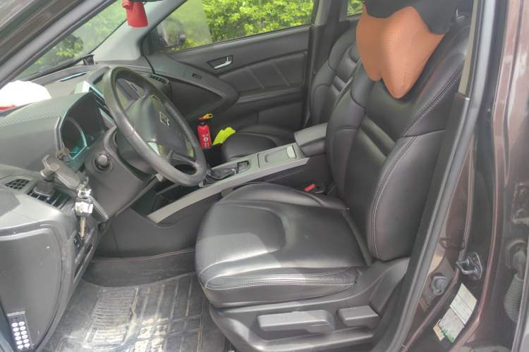 Used Luxgen U6 SUV 2014 1.8T Fashion Edition Left Front Seat