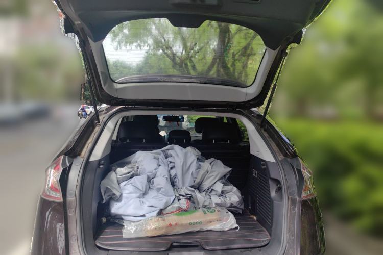 Used Luxgen U6 SUV 2014 1.8T Fashion Edition Trunk