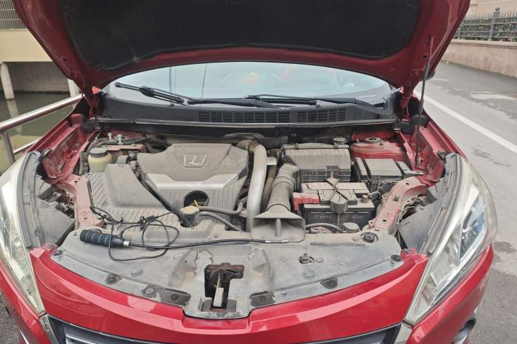 Used Luxgen U6 SUV 2014 1.8T Fashion Edition Engine Bay