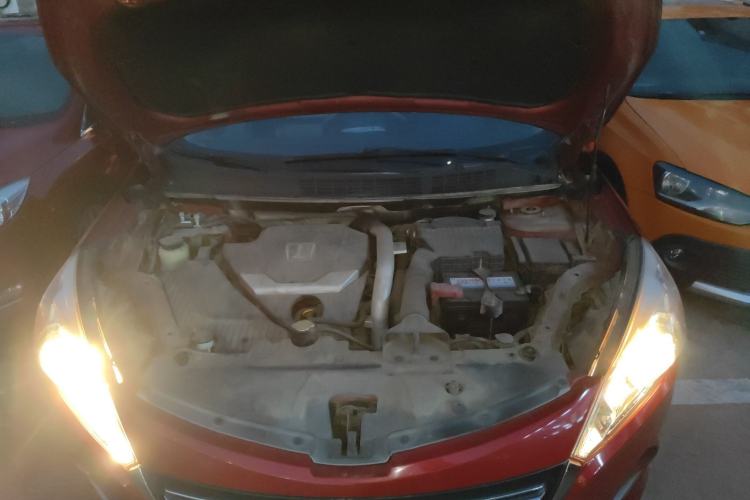 Used Luxgen U6 SUV 2014 1.8T Charm Version Engine Bay