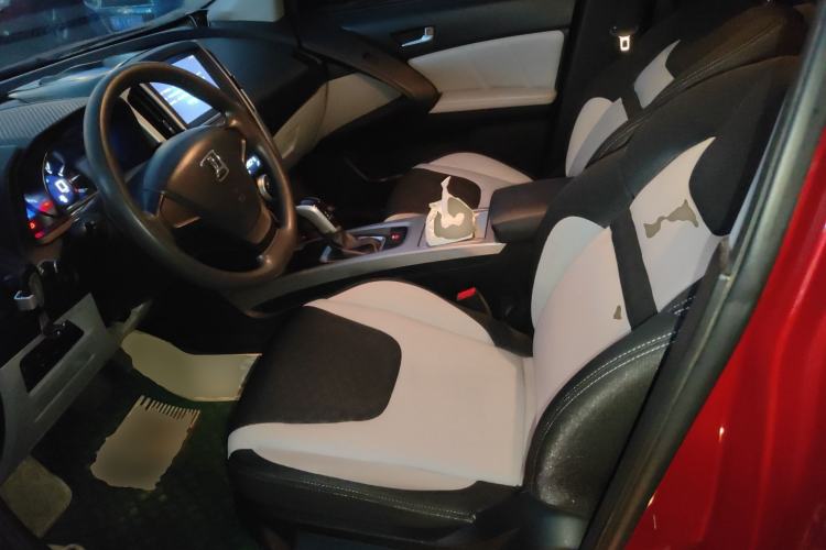 Used Luxgen U6 SUV 2014 1.8T Charm Version Left Front Seat