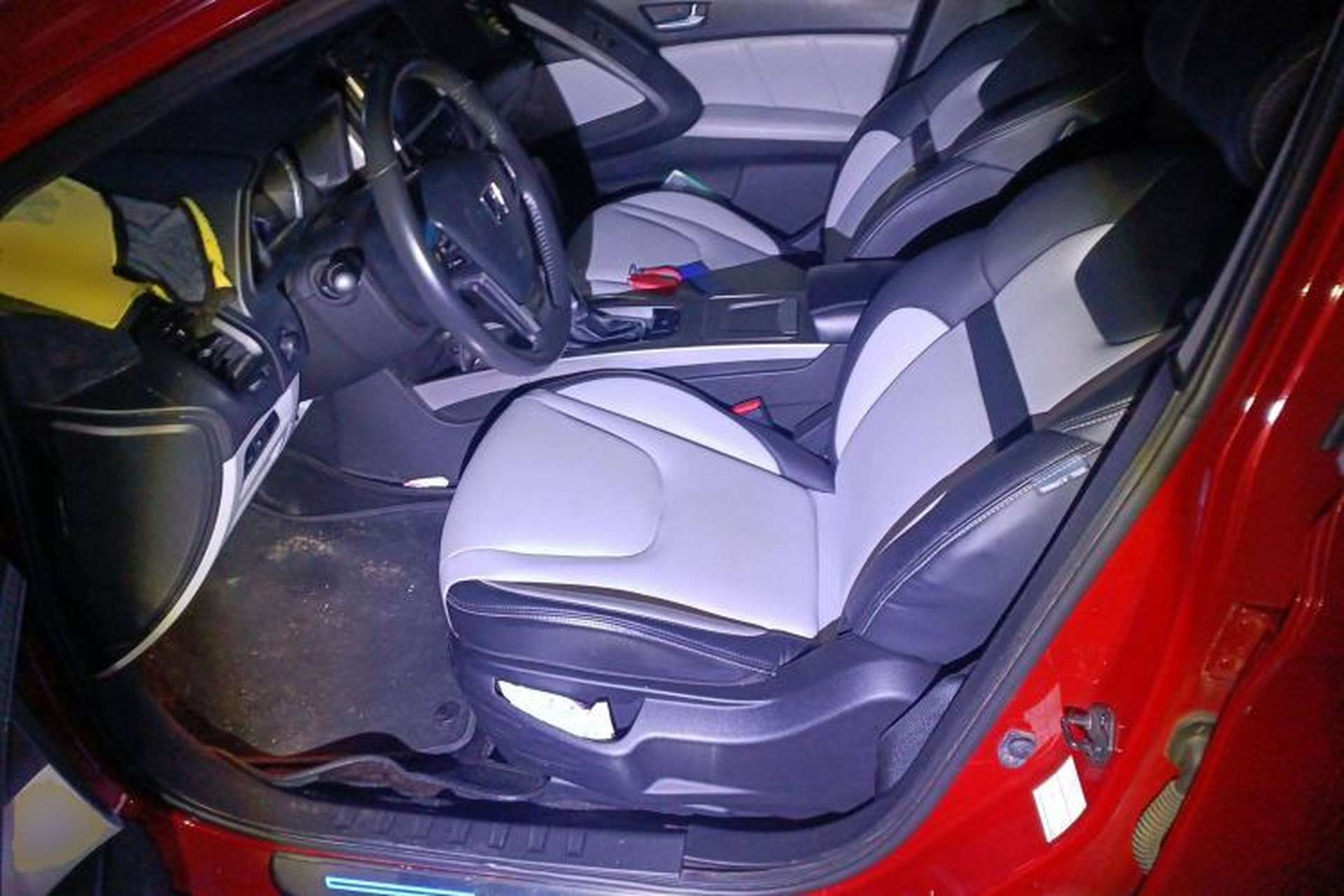 Used Luxgen U6 SUV 2014 1.8T ZhiZun Model Left Front Seat