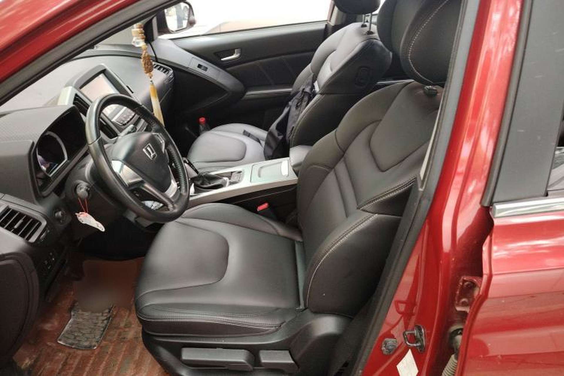 Used Luxgen U6 SUV 2014 1.8T Fashion Edition Left Front Seat