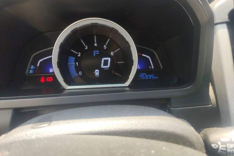 Used Luxgen U6 SUV 2014 1.8T Fashion Edition Odometer Close Up