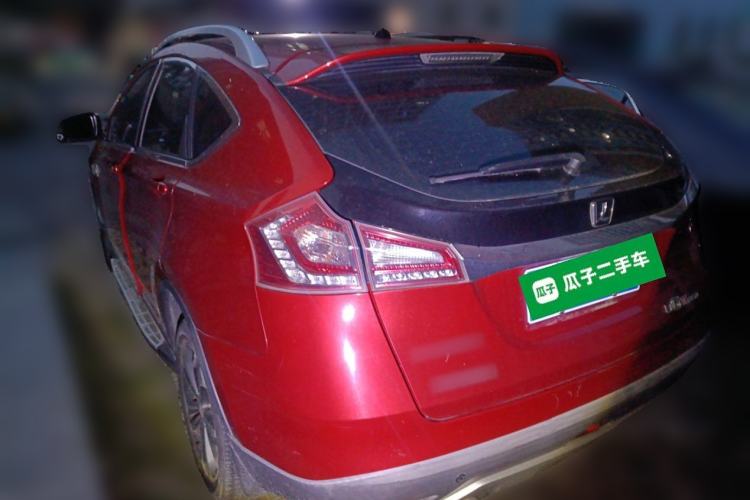 Used Luxgen U6 SUV 2014 1.8T ZhiZun Model Rear Left 45 Deg