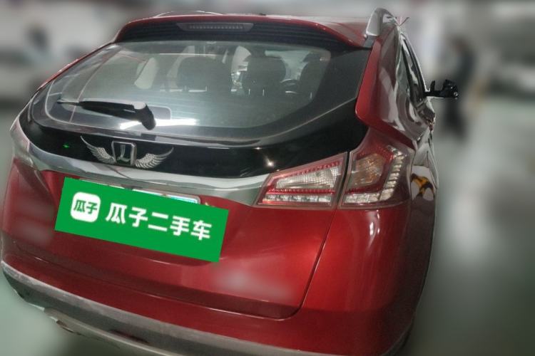 Used Luxgen U6 SUV 2014 1.8T Fashion Edition Rear Right 45 Deg