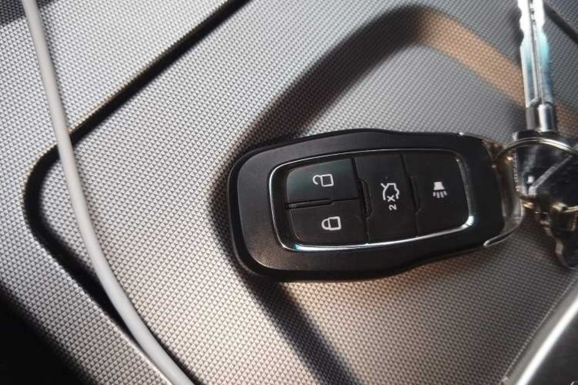 Used Luxgen U6 SUV 2014 2.0T Flagship Edition Vehicle Key