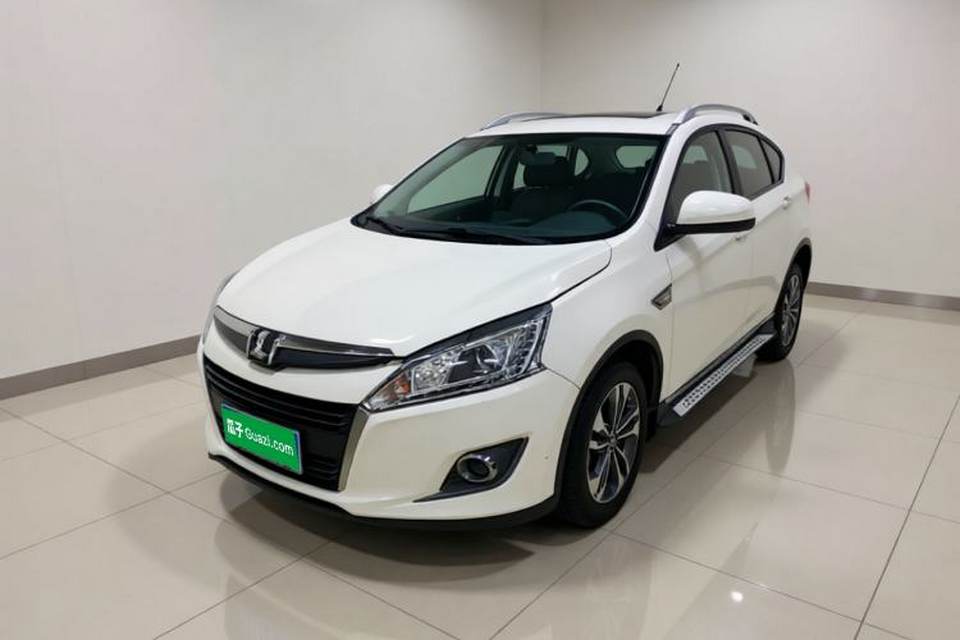 Luxgen U6 SUV 2014