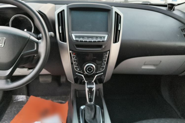 Used Luxgen U6 SUV 2014 1.8T Charm Version Audio And AC Panel
